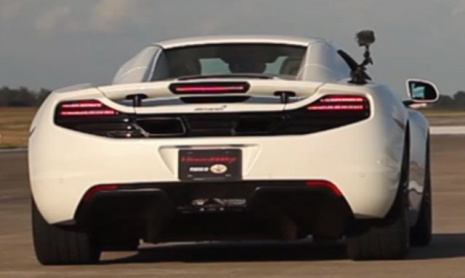 Hennessey 12C против стокового 12C